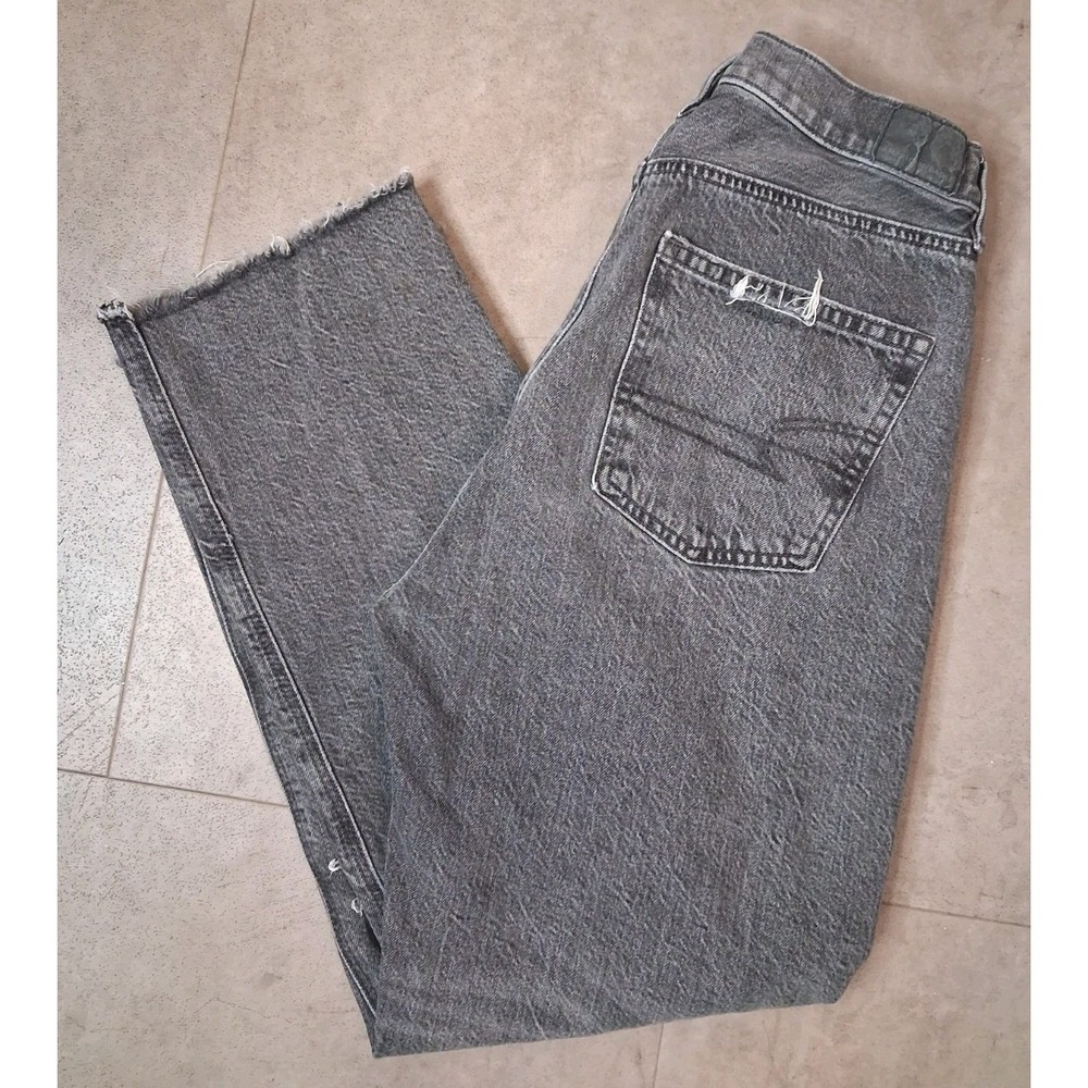 American Eagle Straight Leg Womens Size 6 Short Distressed - Picture 2 of 11